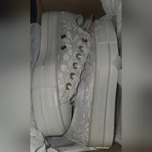 New Womens Size 7.5 Converse Chuck Taylor All Star Lift Platform Low Pearls